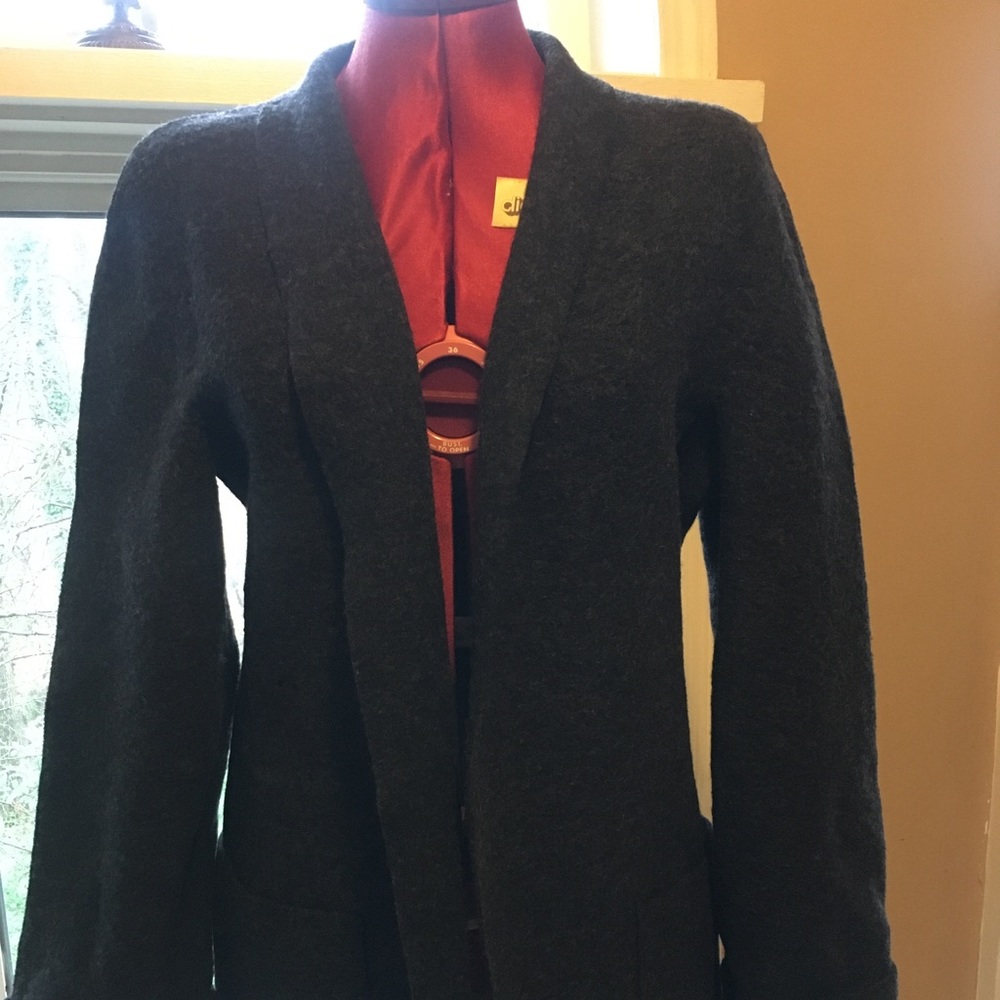 Krizia size 44 jacket sweater in charcoal grey